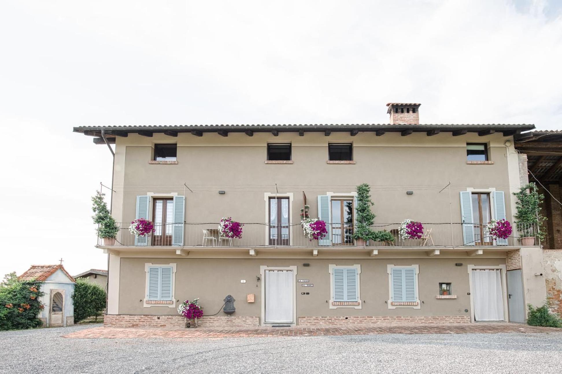 La Casa Di Roby-1 Appartamento La Morra Con Piscina Extérieur photo